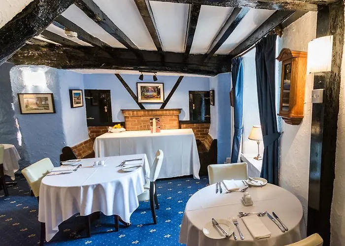 Gwesty Minffordd Hotel